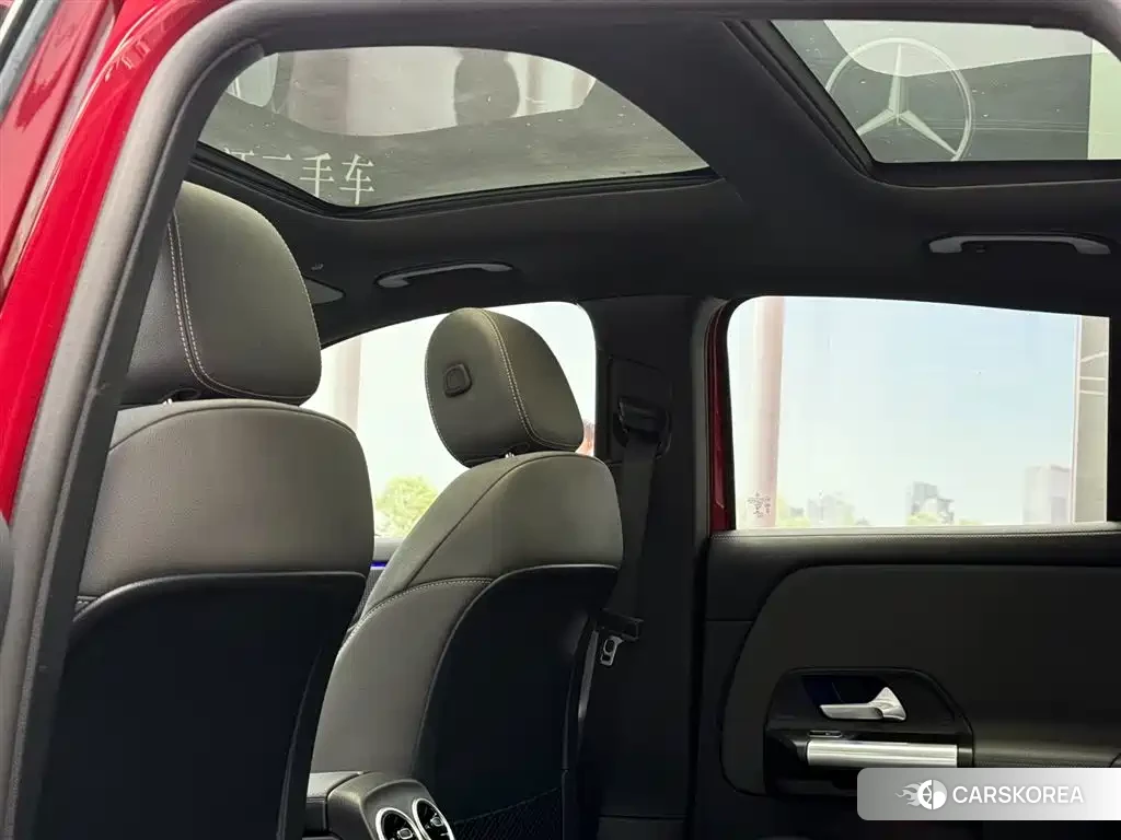 Mercedes-Benz EQA 2024 Red/purple из Китая, фото 4