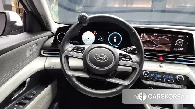 Hyundai Avante (CN7) 2021 Серебристо-серый из Кореи, фото 4