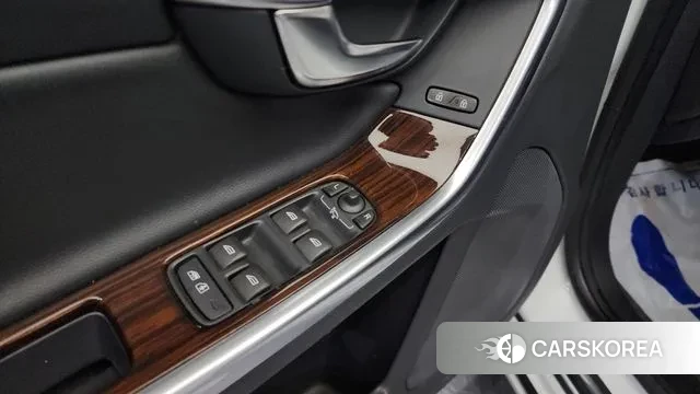 Volvo S60 2018 Белый из Кореи, фото 4