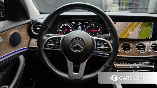 Mercedes-Benz E-Class W213 2019 Черный из Кореи, фото 4