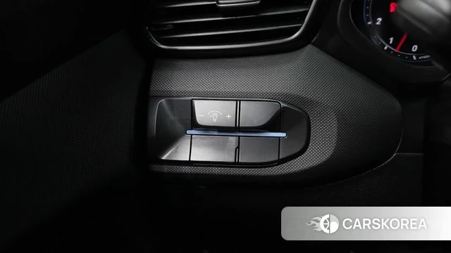 Hyundai Veloster (JS) 2018 Светло-серебряный цвет из Кореи, фото 4