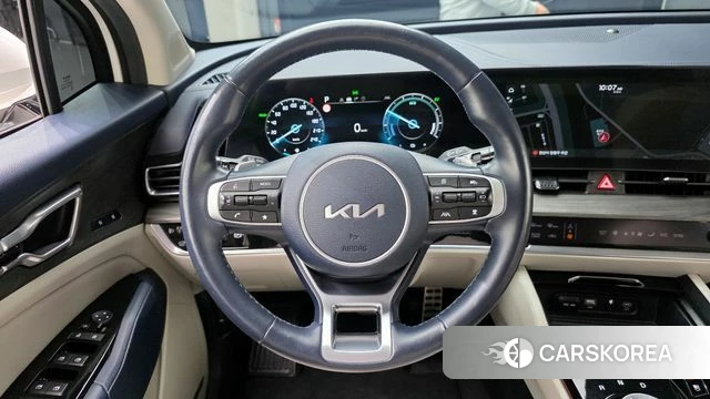 Kia Sportage 5th Generation Hybrid 2023 Белый из Кореи, фото 4