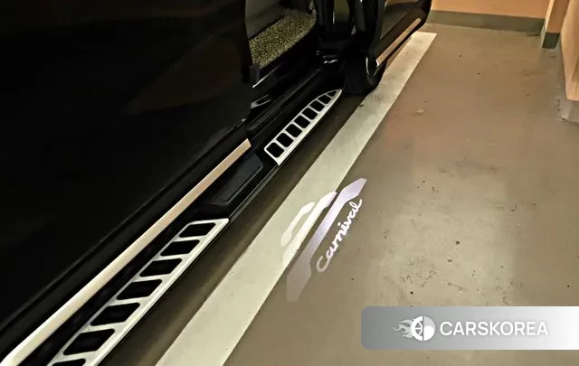 Kia Carnival 4th generation 2021 Черный из Кореи, фото 4