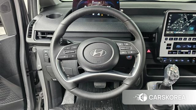 Hyundai Staria 2025 Серебряный из Кореи, фото 4