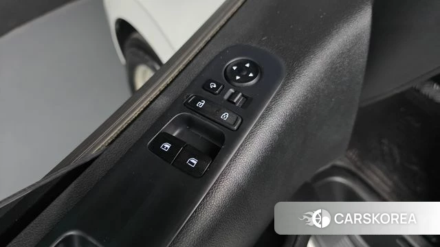 Hyundai Staria 2021 Белый из Кореи, фото 4