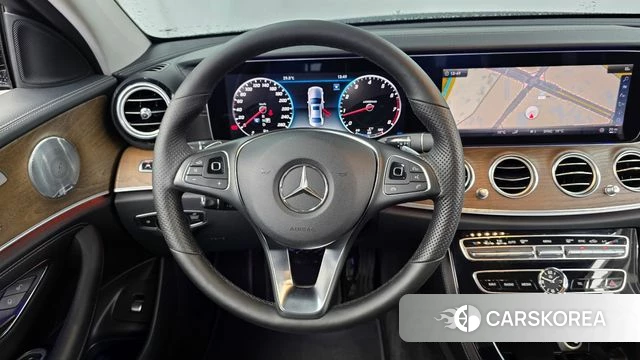 Mercedes-Benz E-Class W213 2018 Черный из Кореи, фото 4