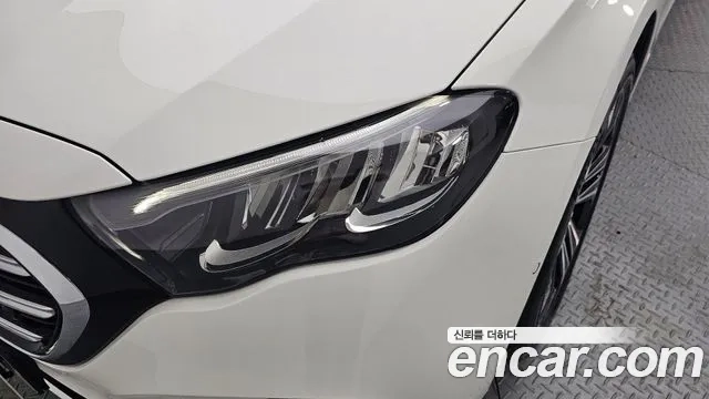 Mercedes-Benz E-Class W214 2024 Белый из Кореи, фото 4