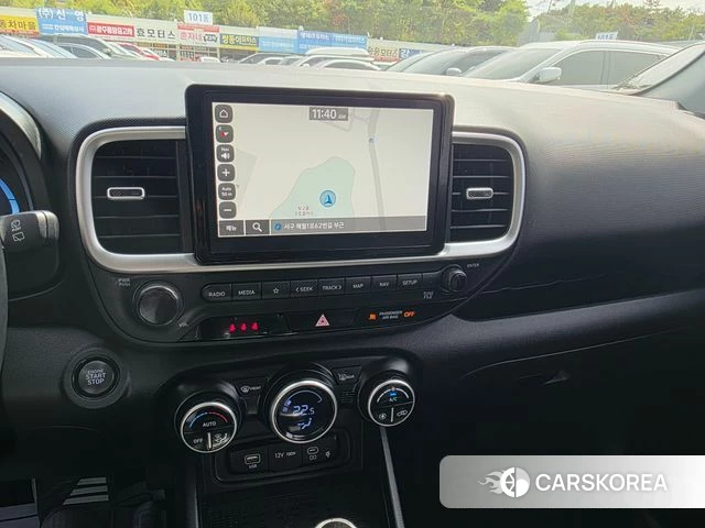 Hyundai Venue 2023 Серебристо-серый из Кореи, фото 4