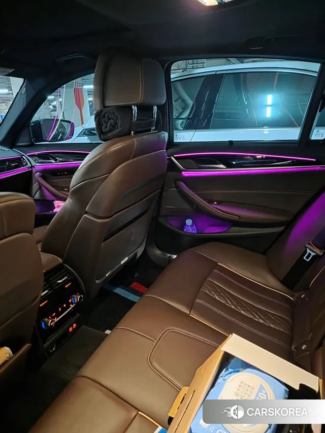 BMW 5 Series (G30) 2023 Черный из Кореи, фото 4