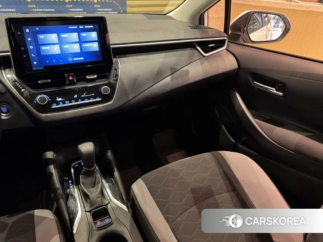 Toyota Corolla 2022 Белый из Китая, фото 4