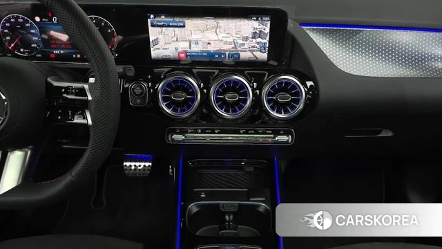 Mercedes-Benz GLA - Class H247 2025 Черный из Кореи, фото 4