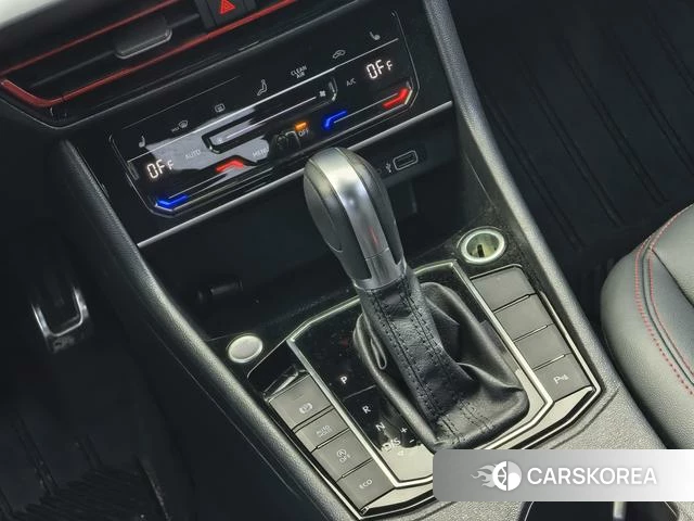Volkswagen Lavida 2023 Темно-серый из Китая, фото 4