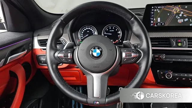BMW X2 (F39) 2022 Светло-серебряный цвет из Кореи, фото 4