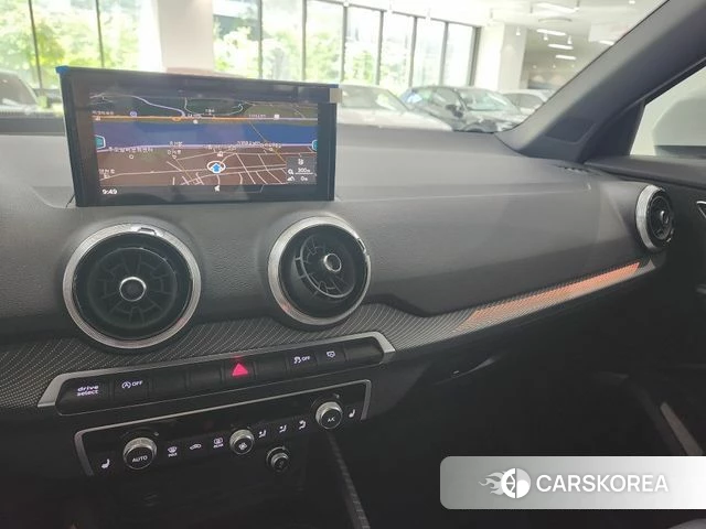Audi Q2 2023 Белый из Кореи, фото 4