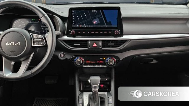 Kia The New K3 2nd generation 2021 Белый из Кореи, фото 4