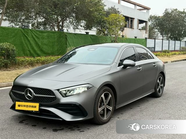 Mercedes-Benz Class A 2023 Темно-серый из Китая, фото 4