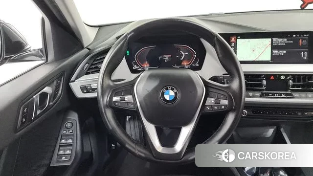 BMW 1 Series (F40) 2021 Черный из Кореи, фото 4