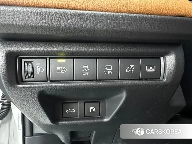 Toyota Camry (XV80) 2025 Белый из Кореи, фото 4