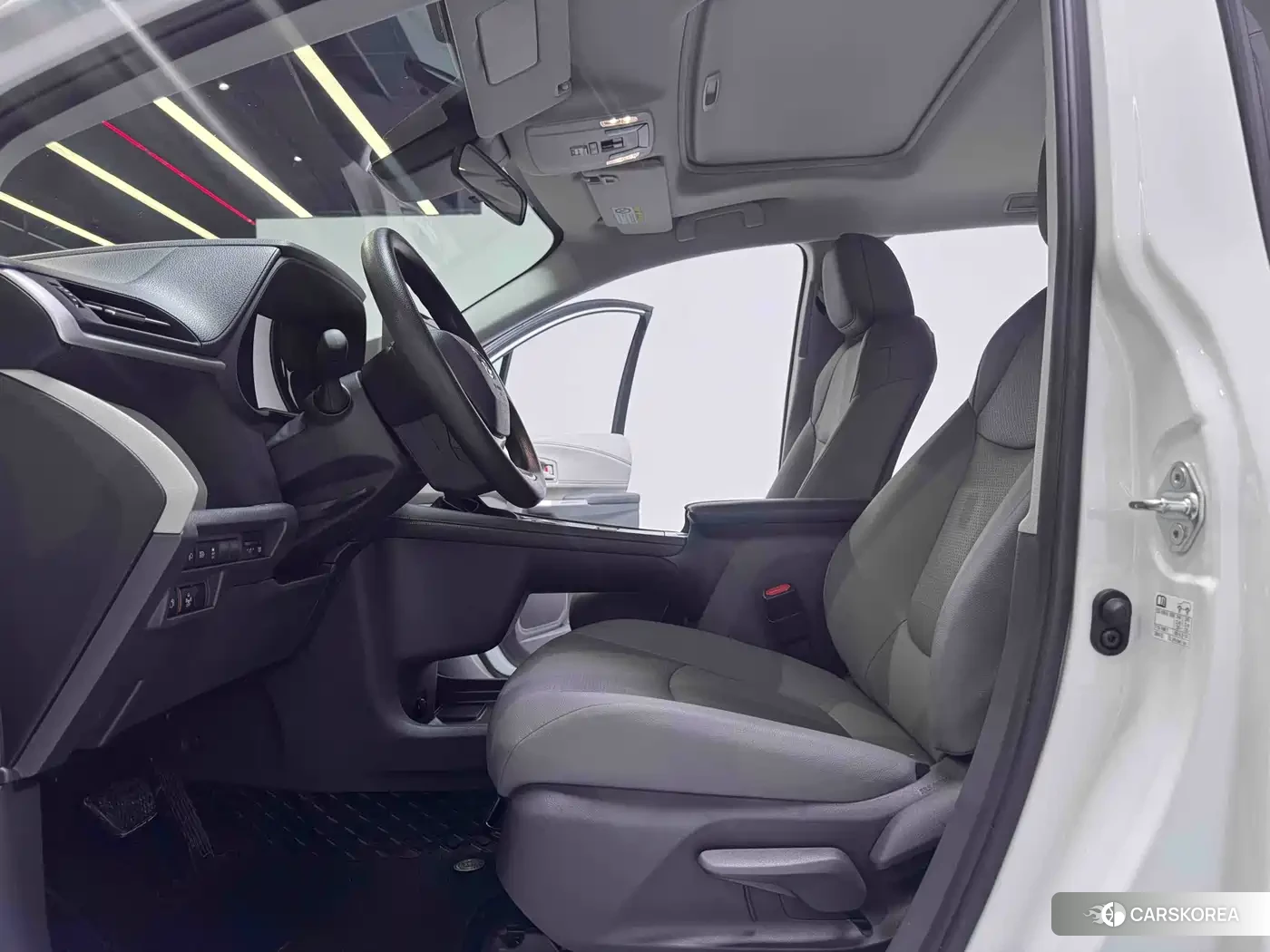 Toyota Grevia 2024 Белый из Китая, фото 4