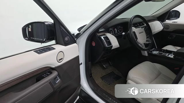 Land Rover Discovery 5 2020 Белый из Кореи, фото 4
