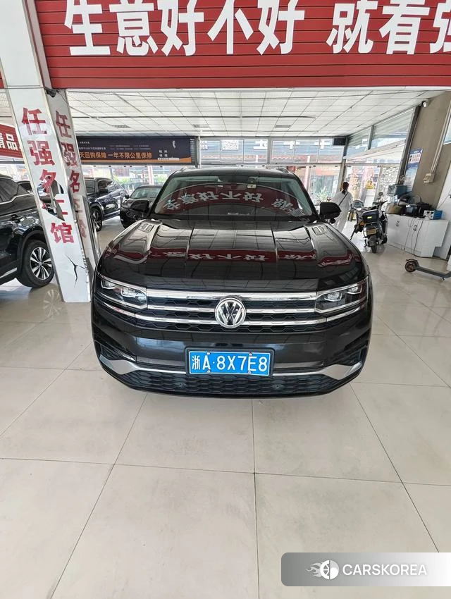 Volkswagen Tourang 2021 Черный из Китая, фото 4
