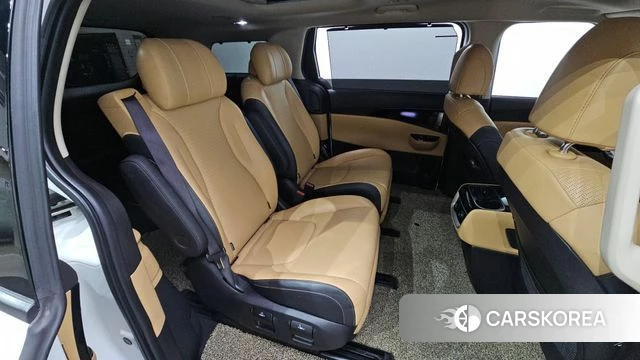 Kia Carnival 4th generation 2023 Белый из Кореи, фото 4