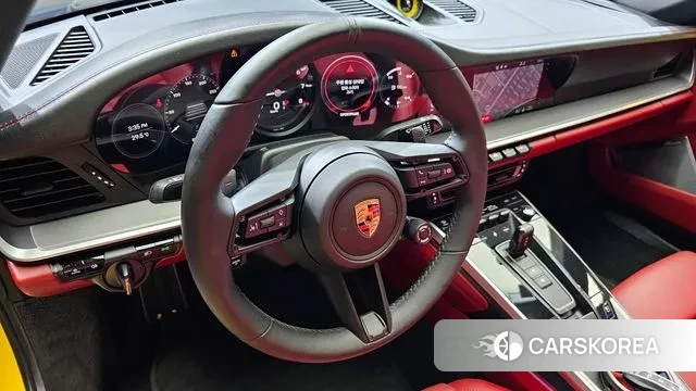 Porsche 911(992) 2021 Желтый из Кореи, фото 4