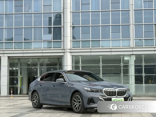 BMW i5 2025 Синий из Китая, фото 4