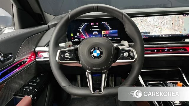 BMW 7 Series (G70) 2025 Серебристо-серый из Кореи, фото 4