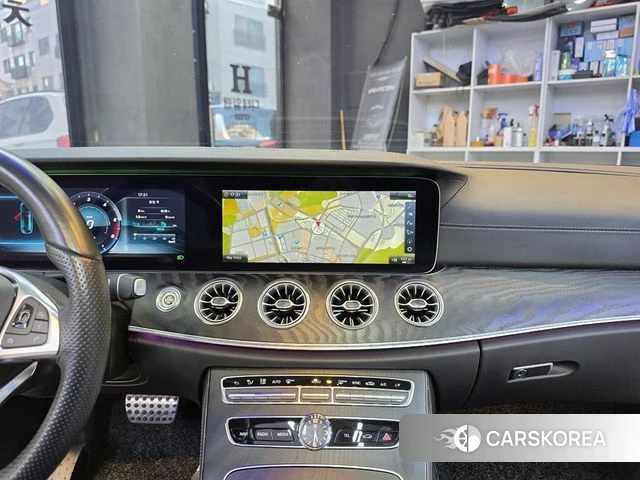 Mercedes-Benz E-Class W213 2018 Черный из Кореи, фото 4