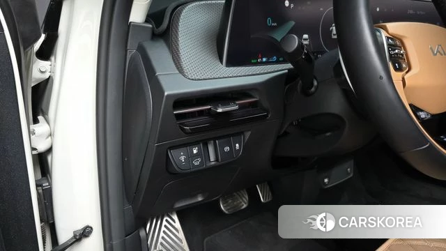 Kia EV6 2024 Жемчужный цвет из Кореи, фото 4