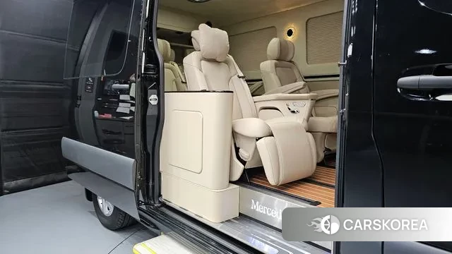 Mercedes-Benz Sprinter 2023 Черный из Кореи, фото 4