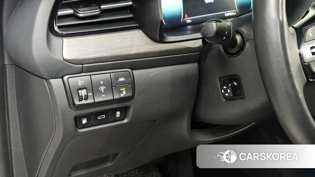 Kia K7 Premier Hybrid 2021 Белый из Кореи, фото 4