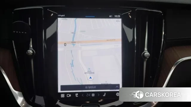 Volvo V60 Cross-Country 2nd Generation 2024 Белый из Кореи, фото 4