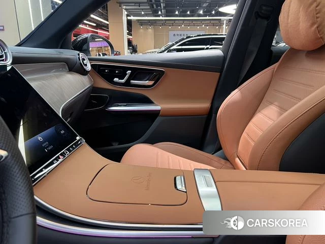 Mercedes-Benz GLC 2025 Черный из Китая, фото 4