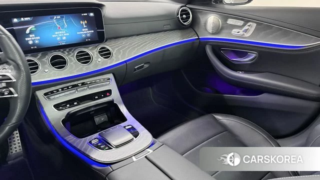 Mercedes-Benz E-Class W213 2022 Белый из Кореи, фото 4