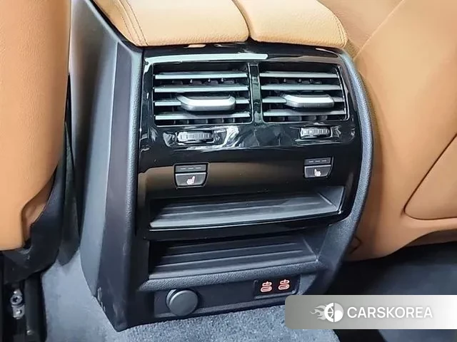 BMW 5 Series (G30) 2022 Белый из Кореи, фото 4