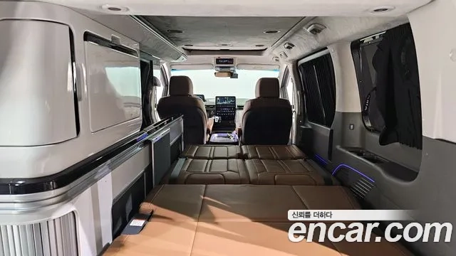 Hyundai Staria 2023 Белый из Кореи, фото 4