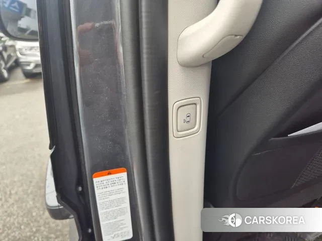 Hyundai Staria 2023 Серый из Кореи, фото 4