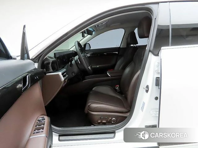 Hyundai Grandeur Hybrid (GN7) 2023 Белый из Кореи, фото 4