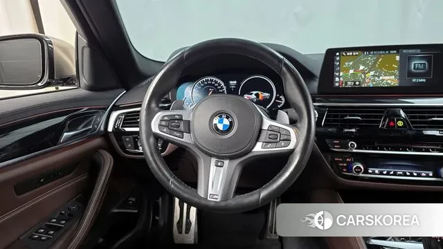 BMW 5 Series (G30) 2018 Синий из Кореи, фото 4