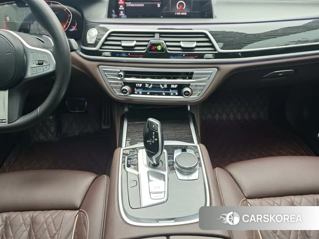 BMW 7 series 2020 Черный из Китая, фото 4