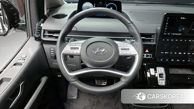 Hyundai Staria 2023 Белый из Кореи, фото 4
