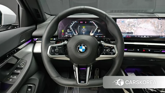 BMW 5 Series (G60) 2024 Небесно-голубой из Кореи, фото 4