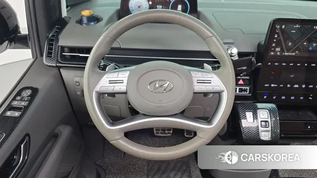 Hyundai Staria 2023 Белый из Кореи, фото 4