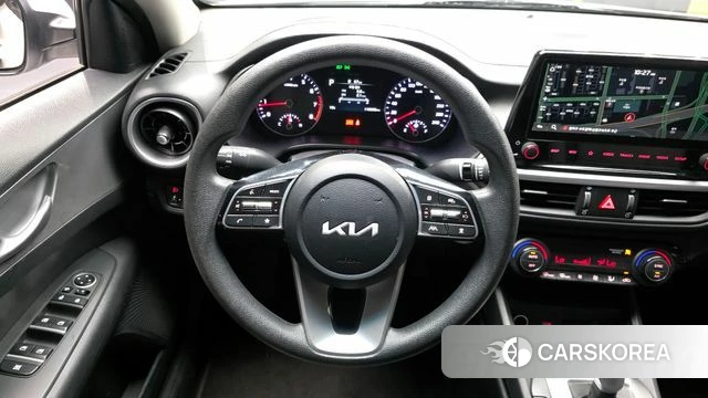 Kia The New K3 2nd generation 2022 Белый из Кореи, фото 4