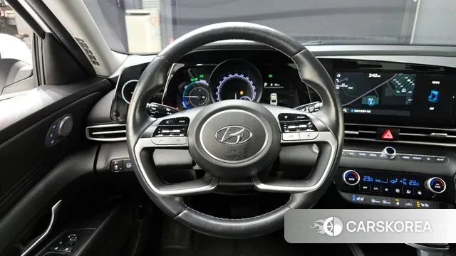 Hyundai Avante Hybrid (CN7) 2022 Белый из Кореи, фото 4