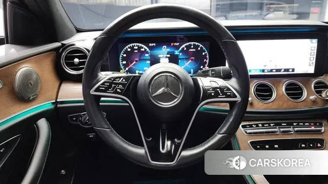 Mercedes-Benz E-Class W213 2020 Белый из Кореи, фото 4