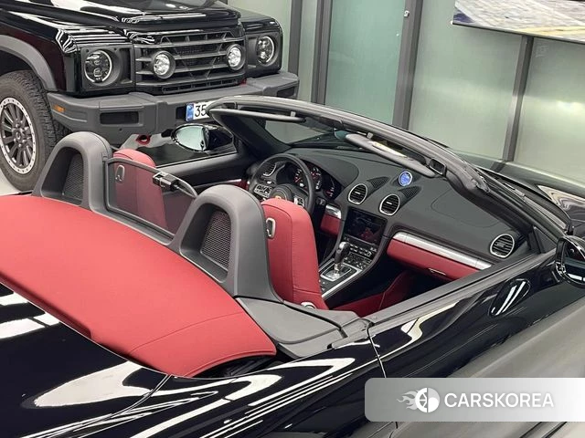 Porsche 718 Boxster 2024 Черный из Кореи, фото 4