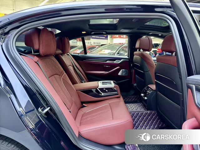 BMW 5 series 2021 Черный из Китая, фото 4